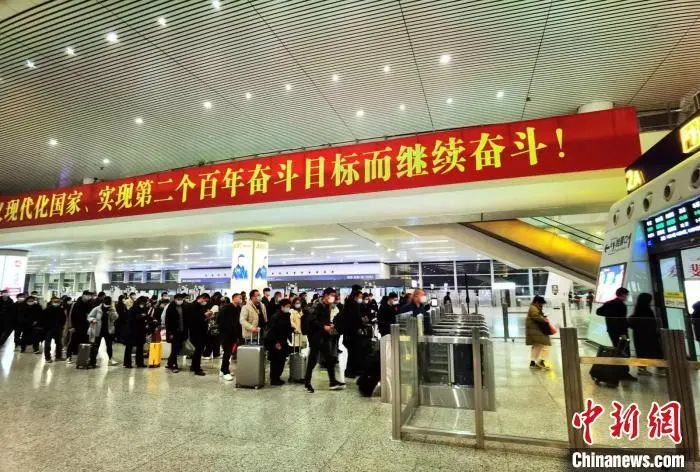 12月11日杭州东站内正常发送旅客。铁路杭州站供图