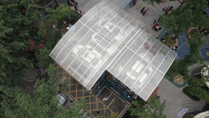 机械停车楼占地小（央广网发 陈智列摄）