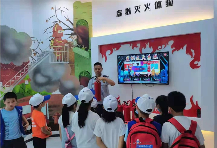 全覆盖、常态化的应急安全教育在中小学生中展开（央广网发 防城港市应急安全教育体验中心供图）