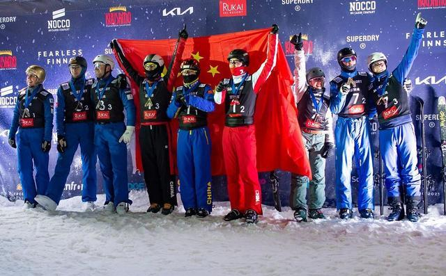 中国空中技巧队夺冠