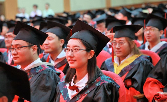 博士与博士后的区别,很多大学生也理解错了,高校教授作出解释|博士后|大学生|教授_新浪新闻
