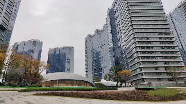 　最能打的“教育牌”受限