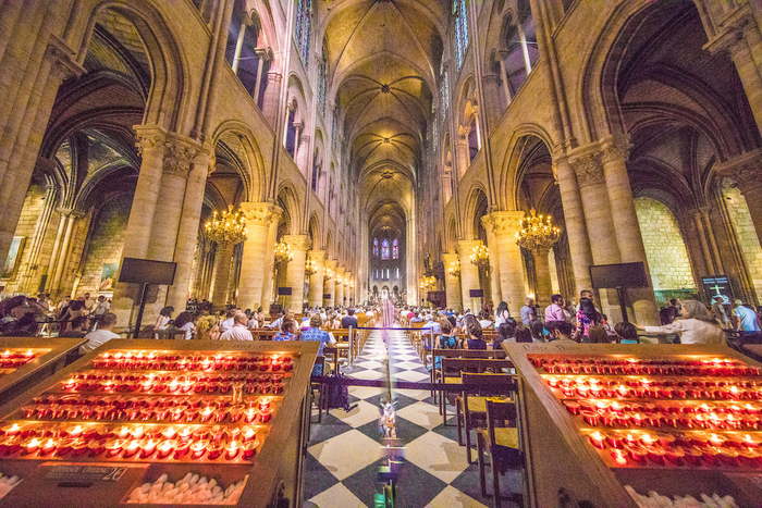 火灾前的巴黎圣母院内部。&nbsp;