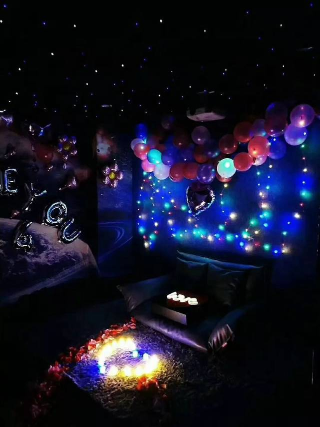 （私人影院求婚现场 图源：网络）