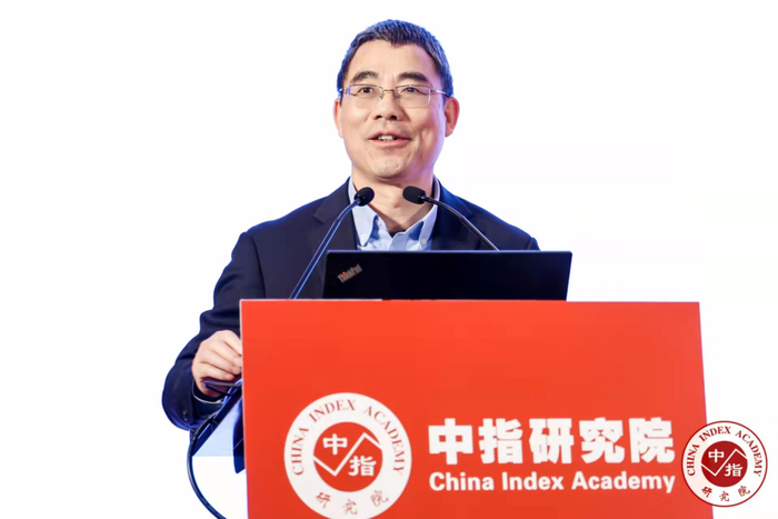 全国政协委员、中指研究院院长   莫天全