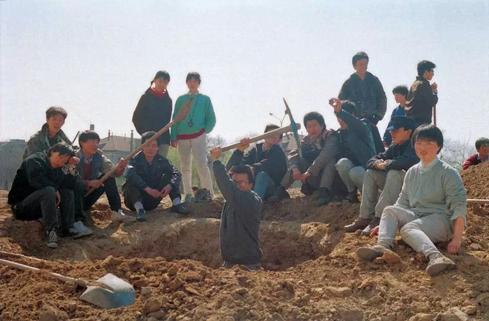 种树，北京，1988。