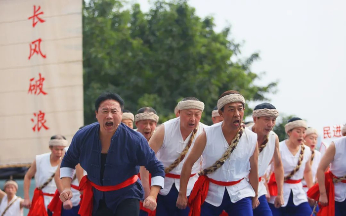 川江号子《船到码头把酒喝》表演 李聪冲 摄