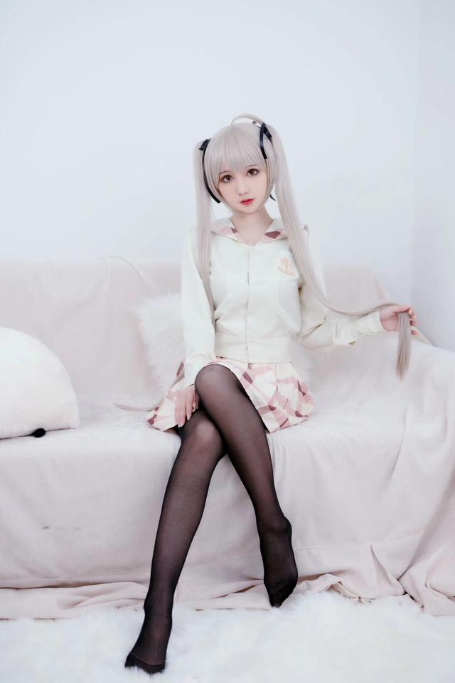 穹妹制服cosplay