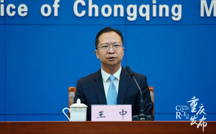 王中介绍有关情况 吴汪洋 摄