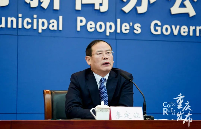 秦定波介绍有关情况 吴汪洋 摄