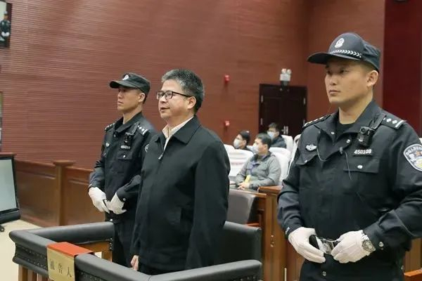  被告人李健当庭服判