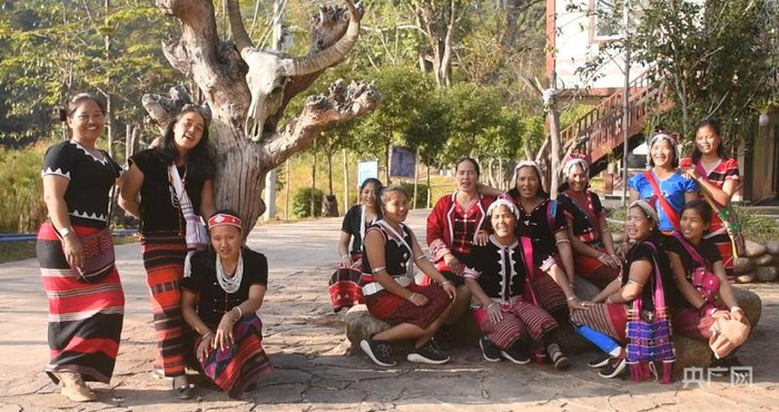 来自天宇咖啡合作社的咖农一大半是女性（央广网记者 汪宁 摄）