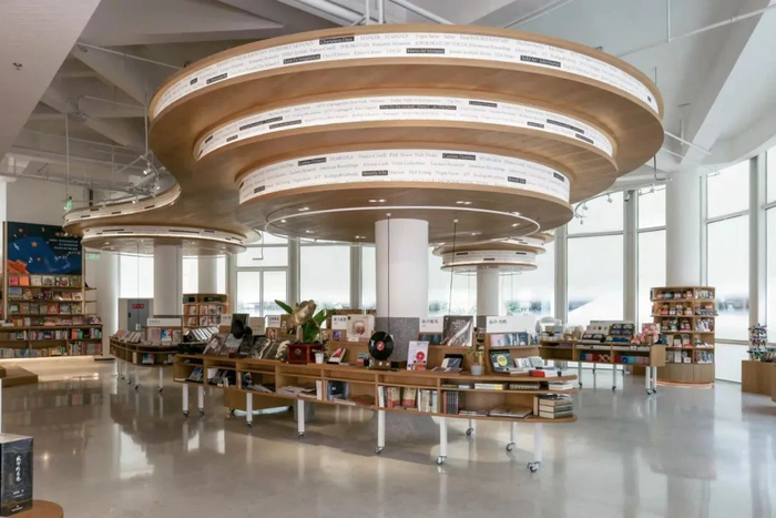 自营主题型社区书店——成都方庭。方庭供图