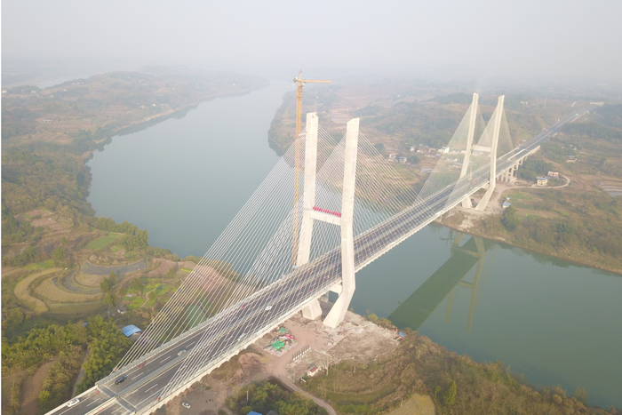合安高速嘉陵江特大桥（央广网发 中铁建重庆投资集团供图）