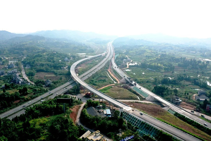 大内高速黄桥枢纽互通 