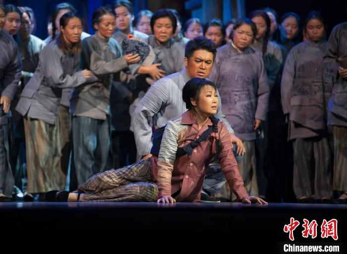 23日晚，歌剧《鸾峰桥》在福建大剧院首演。　宁德市文旅局 供图