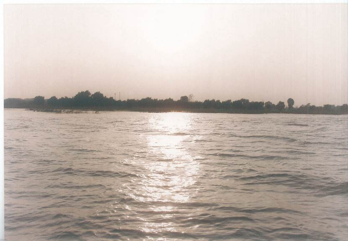 （《古运回望图》创作采风图片，企业供图，央广网发）