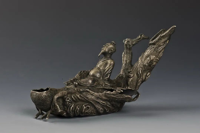 “朱碧山”银槎杯 元 吴文化博物馆藏