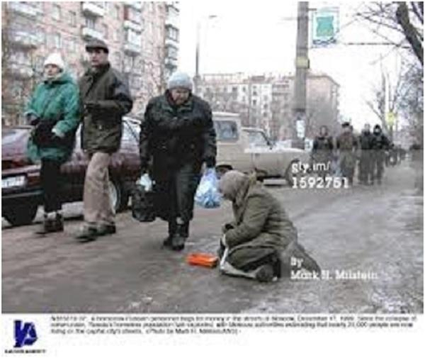 苏联解体后，俄罗斯人民的悲惨生活（作者供图） 