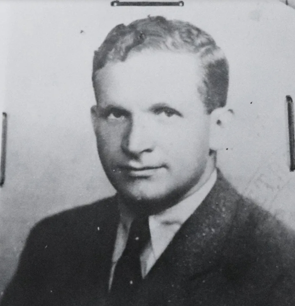 阿诺德·多伊奇