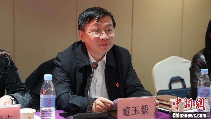 图为共青团青海省委书记董玉毅在座谈会上讲话。　共青团青海省委供图