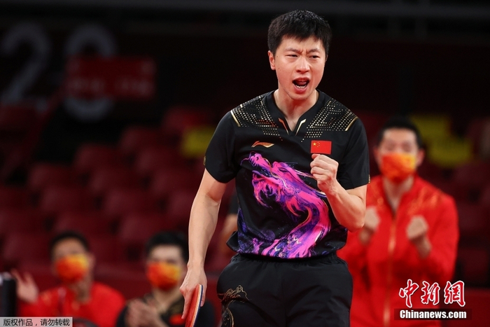 图为马龙在比赛中。