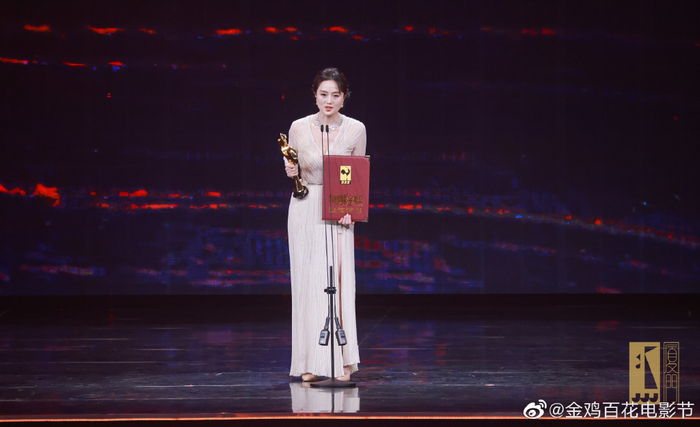 朱媛媛因在《我的姐姐》饰演姑妈安蓉蓉获得最佳女配角奖