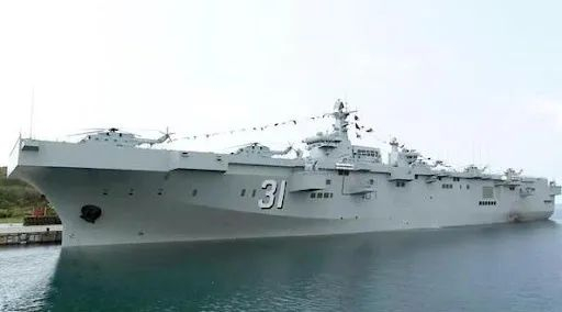 075型两栖攻击舰 资料图