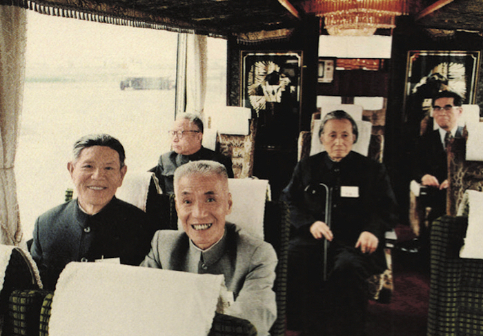 胡问遂、叶潞渊、陆俨少等随上海书法家代表团访问日本