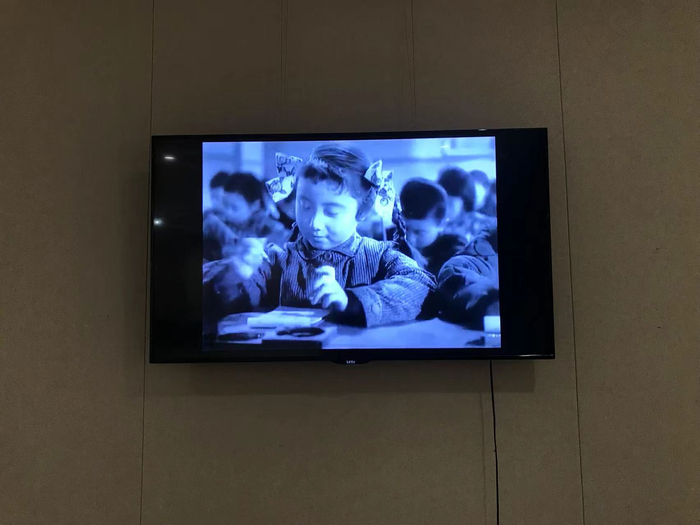 展厅现场，影像《写好毛笔字》