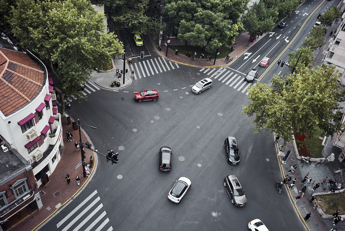 淮海中路、武康路等五条马路的交汇处