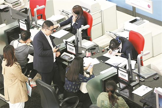 东莞多家银行金融机构为企业“输血造氧”