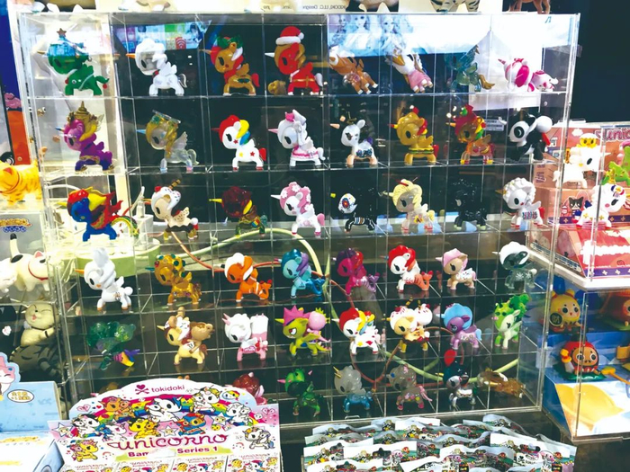 盲盒展示品 都市时报资料图