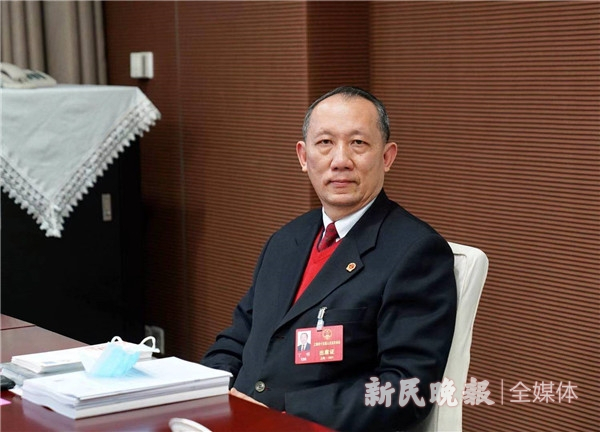 图说：市人大代表丁明  新民晚报首席记者 刘歆 摄