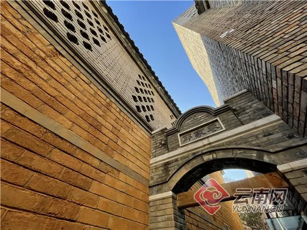 邱家巷 张成 摄