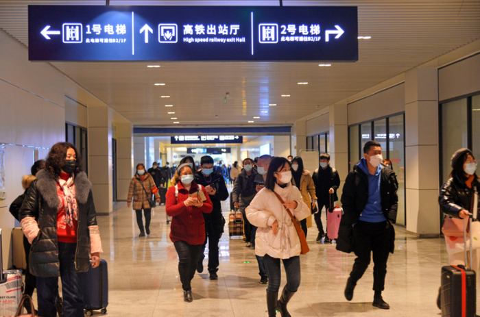 市民出行 图：平湖万州