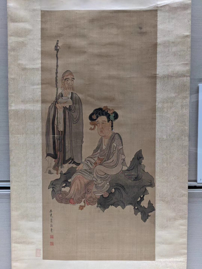 台北故宫博物院展出现场，明代陈洪绶《寿星观音图》轴展出现场