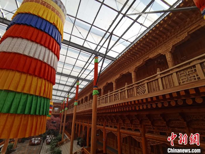 图为“藏家大院”一角。　张添福 摄