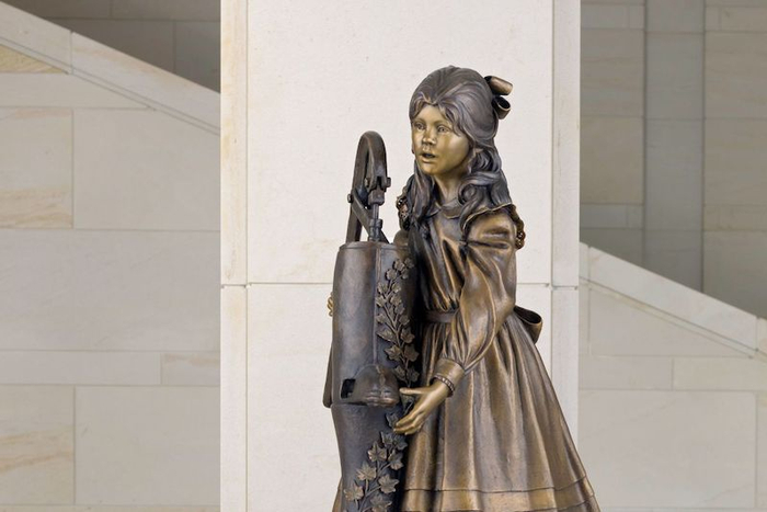  海伦·凯勒，阿拉巴马州捐赠