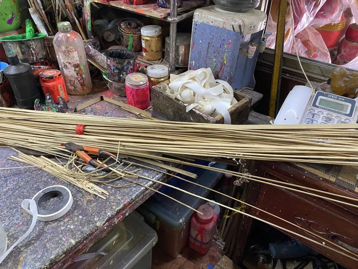 （棠叔扎廊用的竹条）