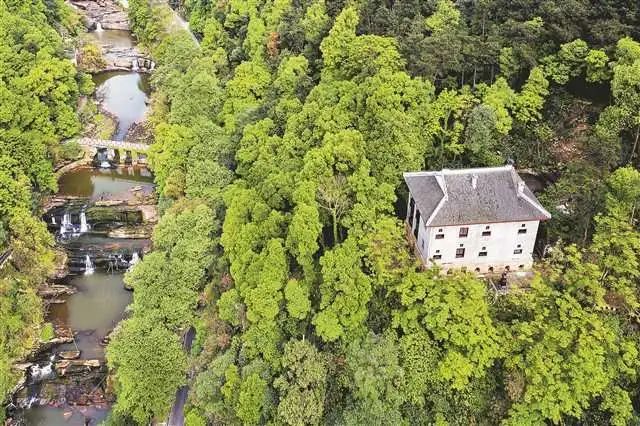 南温泉听泉楼 巴南区文旅委供图