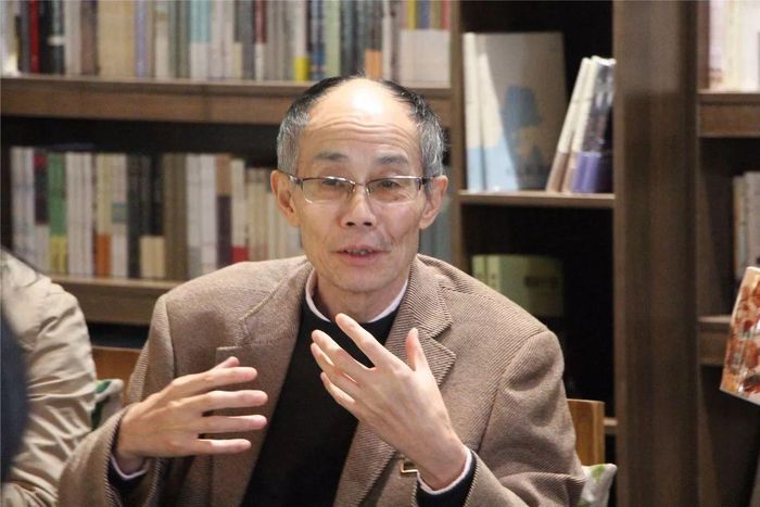 华东师范大学中文系教授陈子善