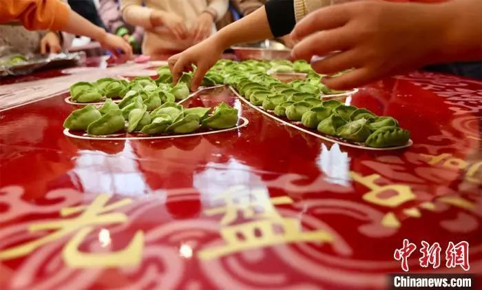 资料图：饺子包好了。泱波 摄