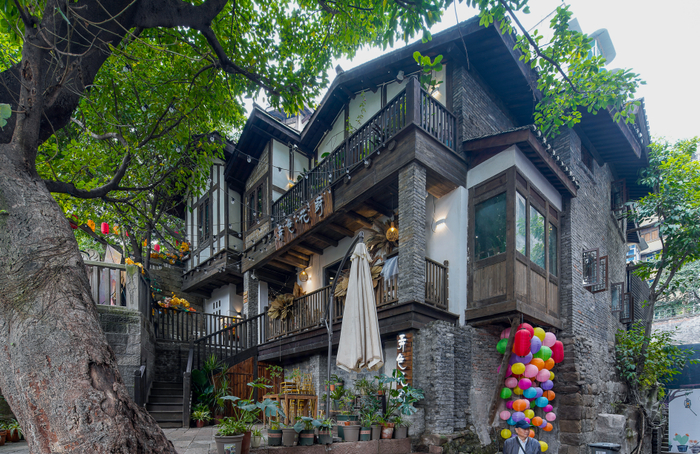 山城巷街景 渝中区历史文化街区管委会供图