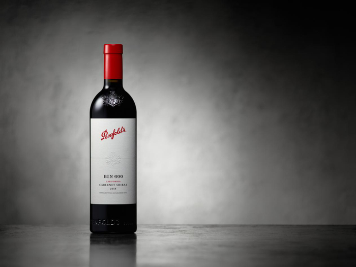 ▲2018年Penfolds奔富Bin600赤霞珠设拉子红葡萄酒