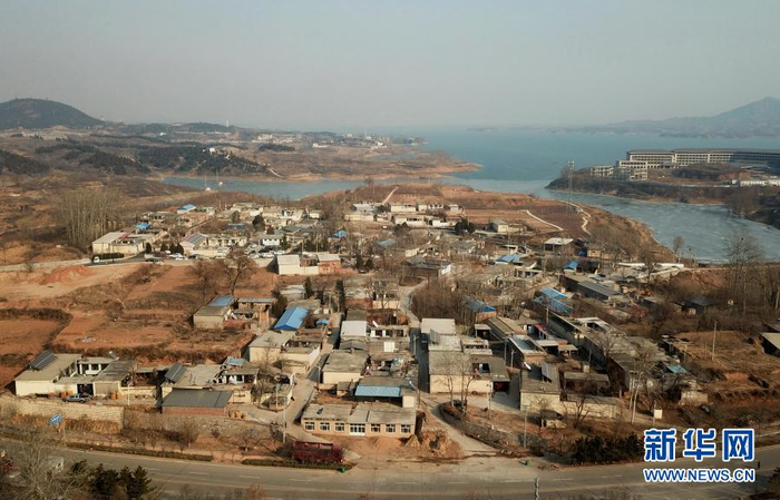 　　这是2021年2月9日拍摄的河北省平山县西柏坡镇北庄村景色（无人机照片）。新华社记者 杨世尧 摄