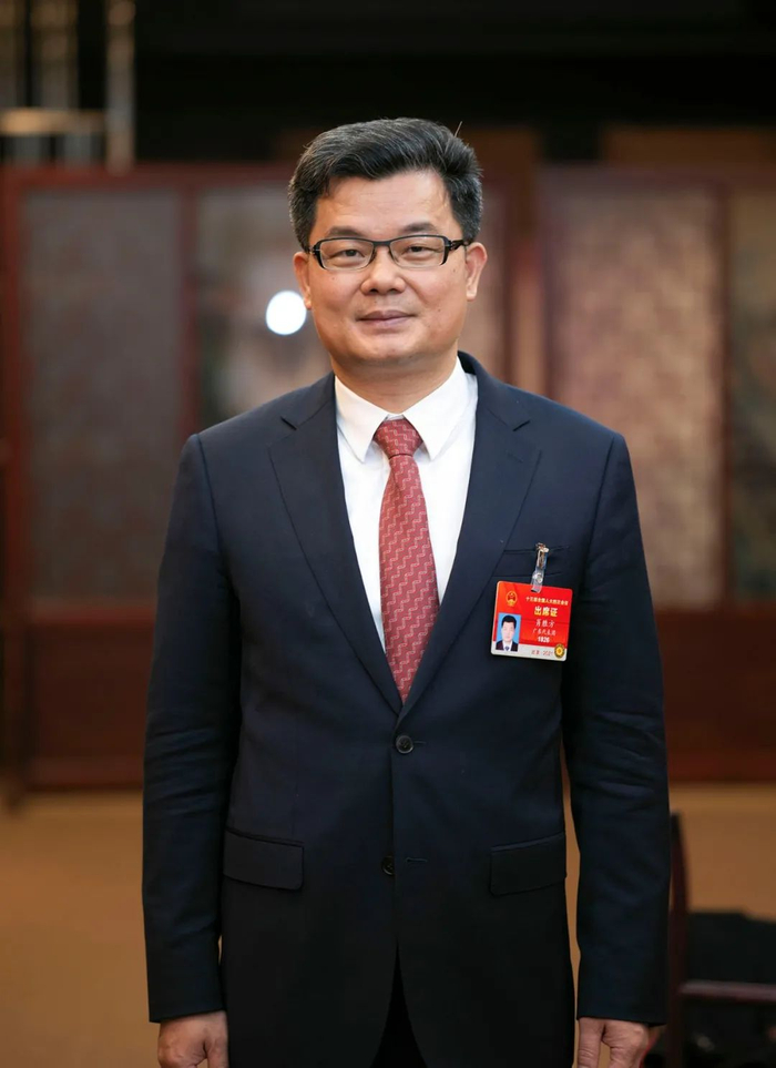 ▲全国人大代表、广东省律师协会会长肖胜方。受访者供图