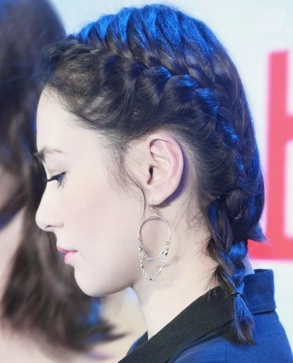 中国式扁头的痛苦!后脑勺又扁又塌好难看,扁头发型该如何选择?|倪妮|低马尾|烫发|直发|杨幂_新浪新闻