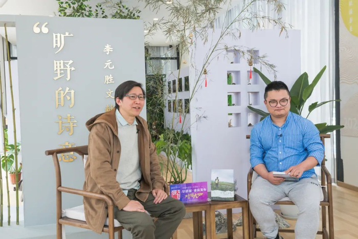 李元胜做客“华侨城·重庆发布对话大咖”栏目 邹乐 摄