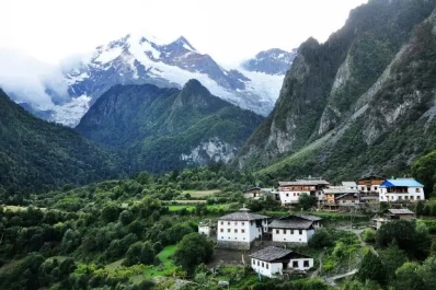 雨崩村 图源：“迪庆日报传媒”微信公众号